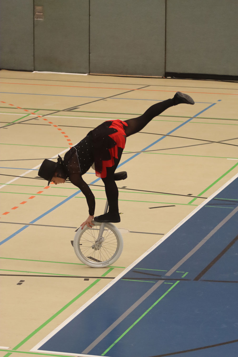 Person, Rad, Akrobatisch, Turnerin, Schuh